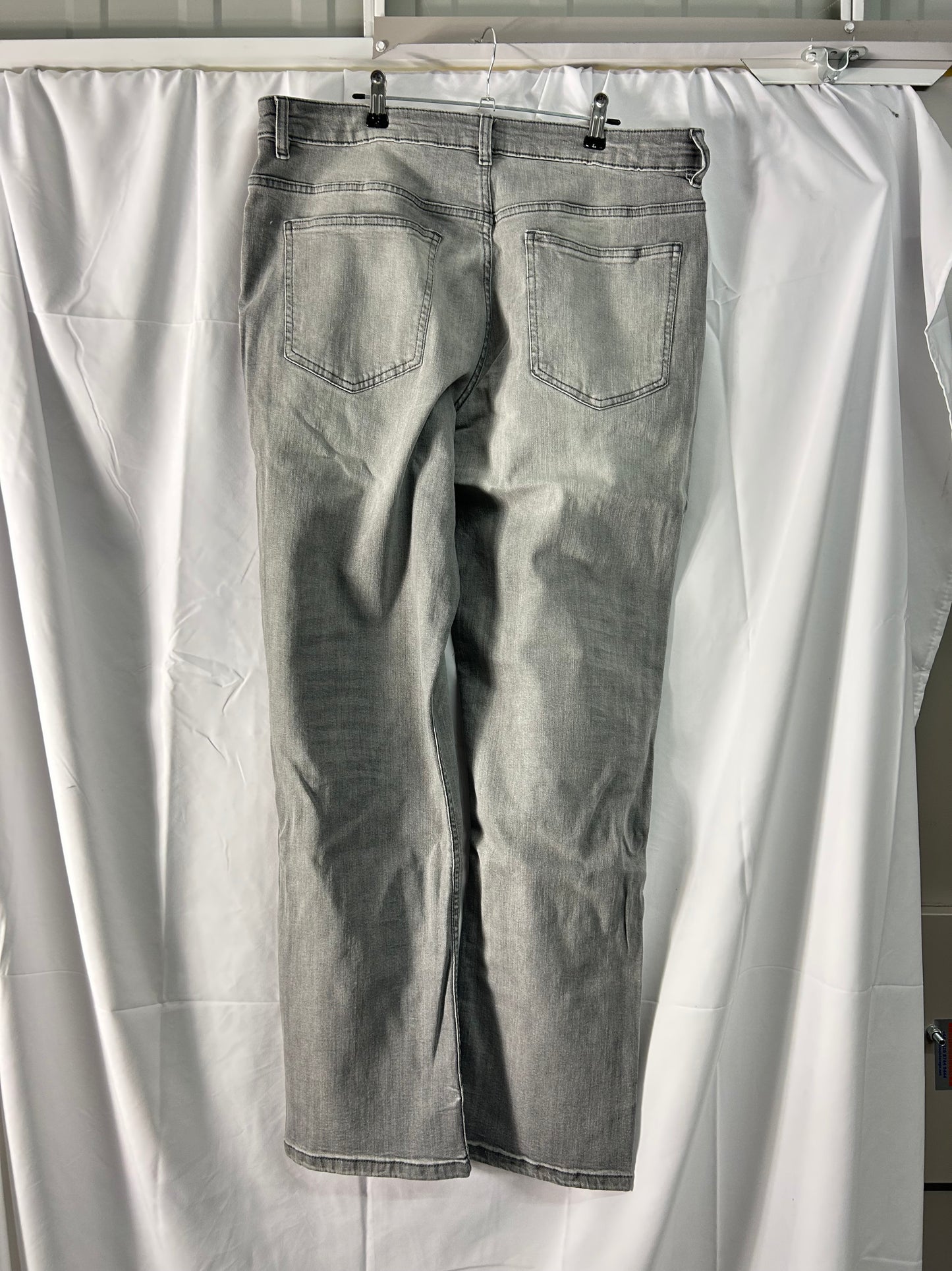 Men’s George@Asda - Grey loose jeans size 36 inch waist x 32 inch length - grey loose jeans George@Asda