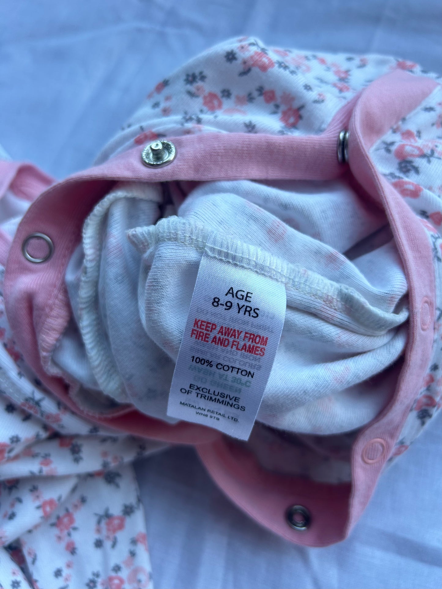 Kids Age 8-9 onesie white with pink flowers