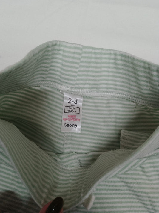Kids Age 2-3 years Pale Green and White Shorts