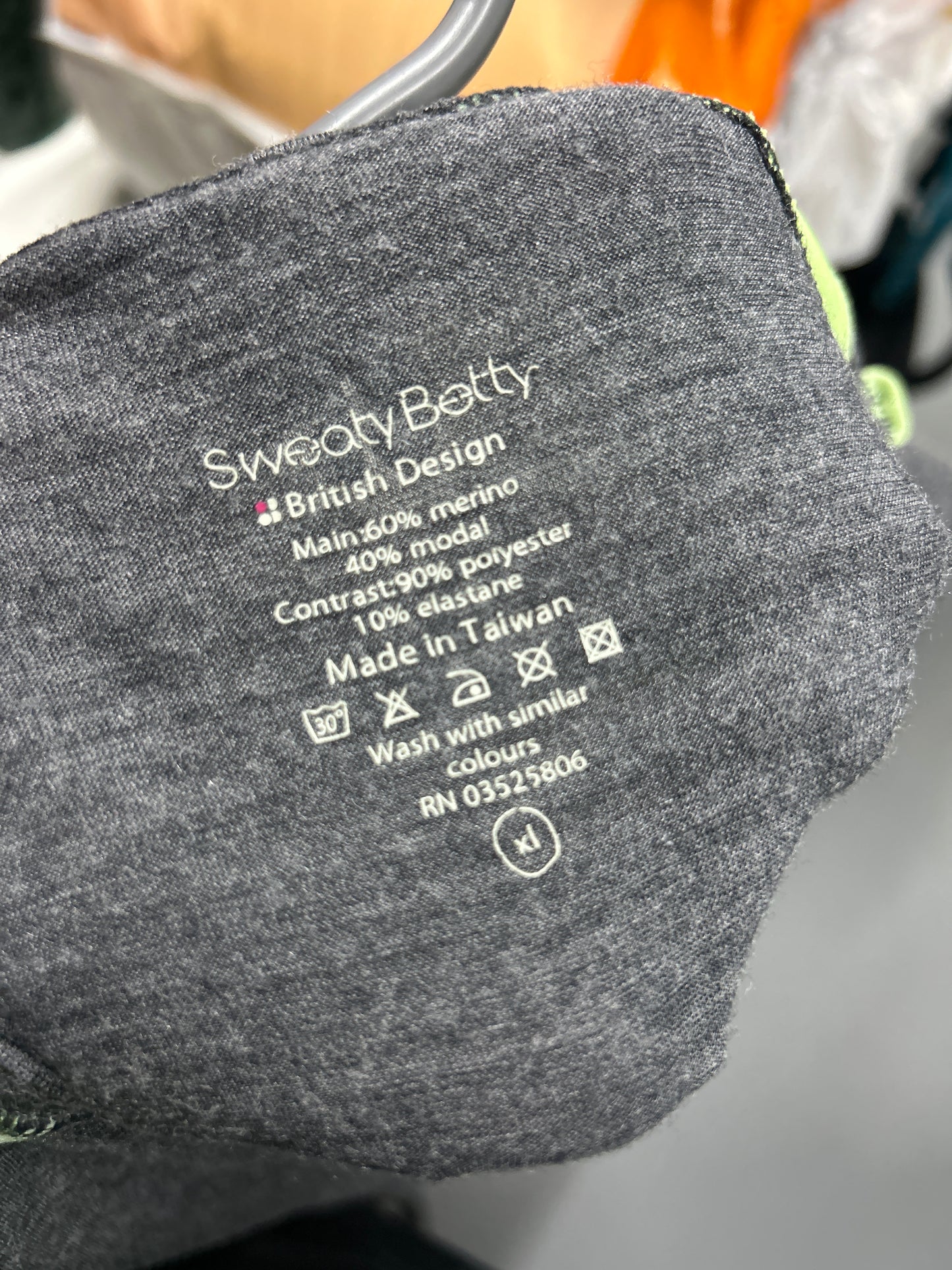 Sports Size XL - Sweaty Betty - Green Grey - Long Sleeve Top