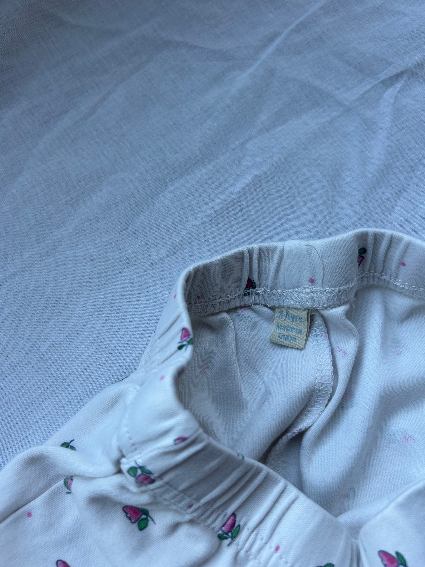 Kids Age 3-4 Trousers with Roses