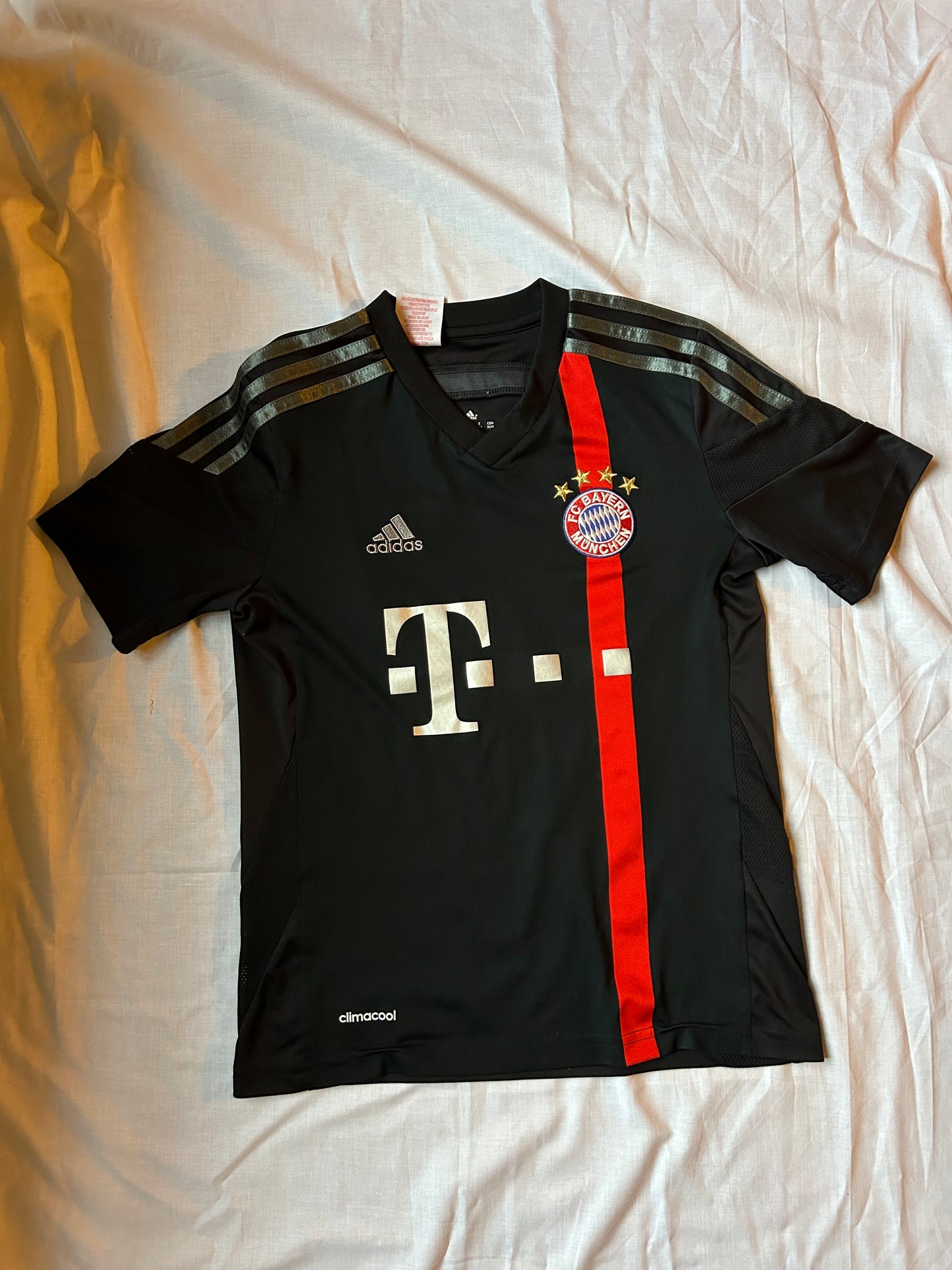 Kids Age 11-12 Adidas Football Tshirt Black