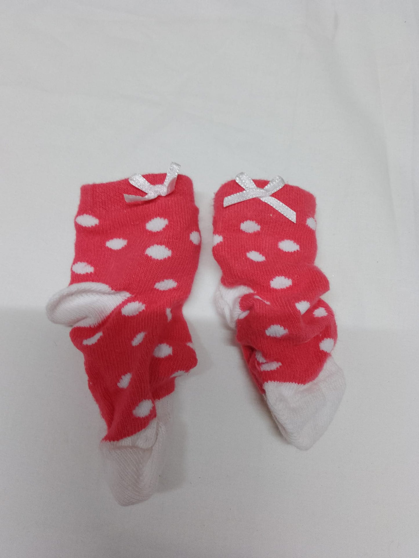 Baby 0-6 months red and white socks