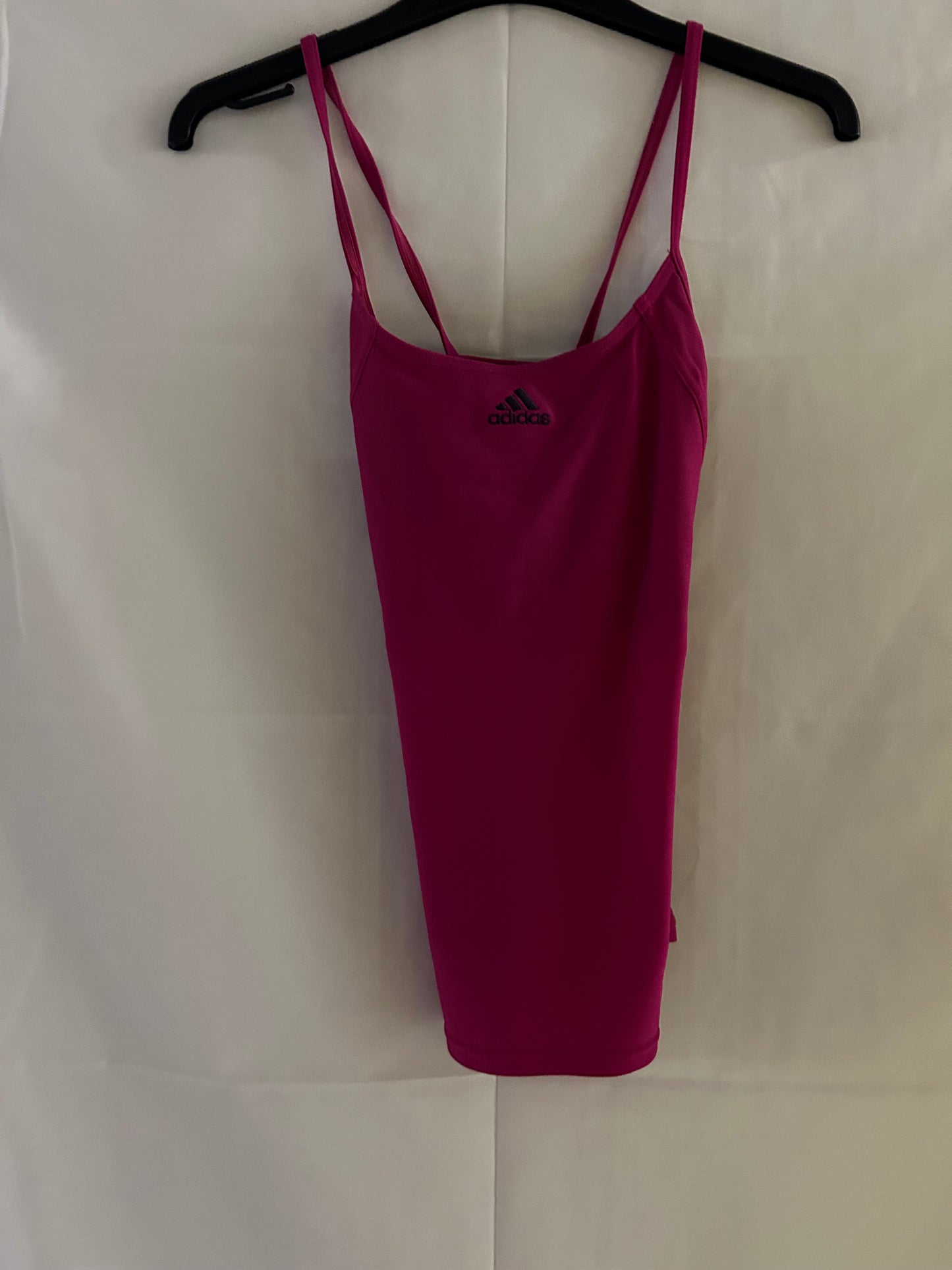 Ladies sports Size 8 - 36 inch - Adidas Pink Vest Run