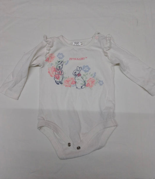 Baby 3-6 months Peter Rabbit white baby grow