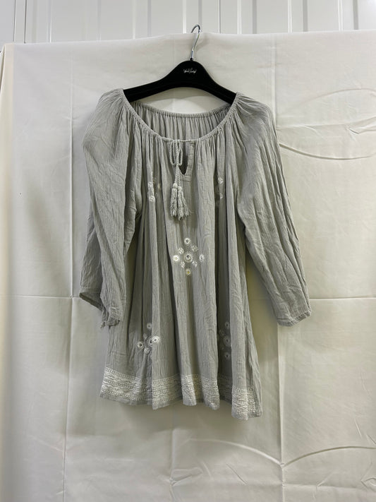 Ladies Size 20 Grey Holes Design Top