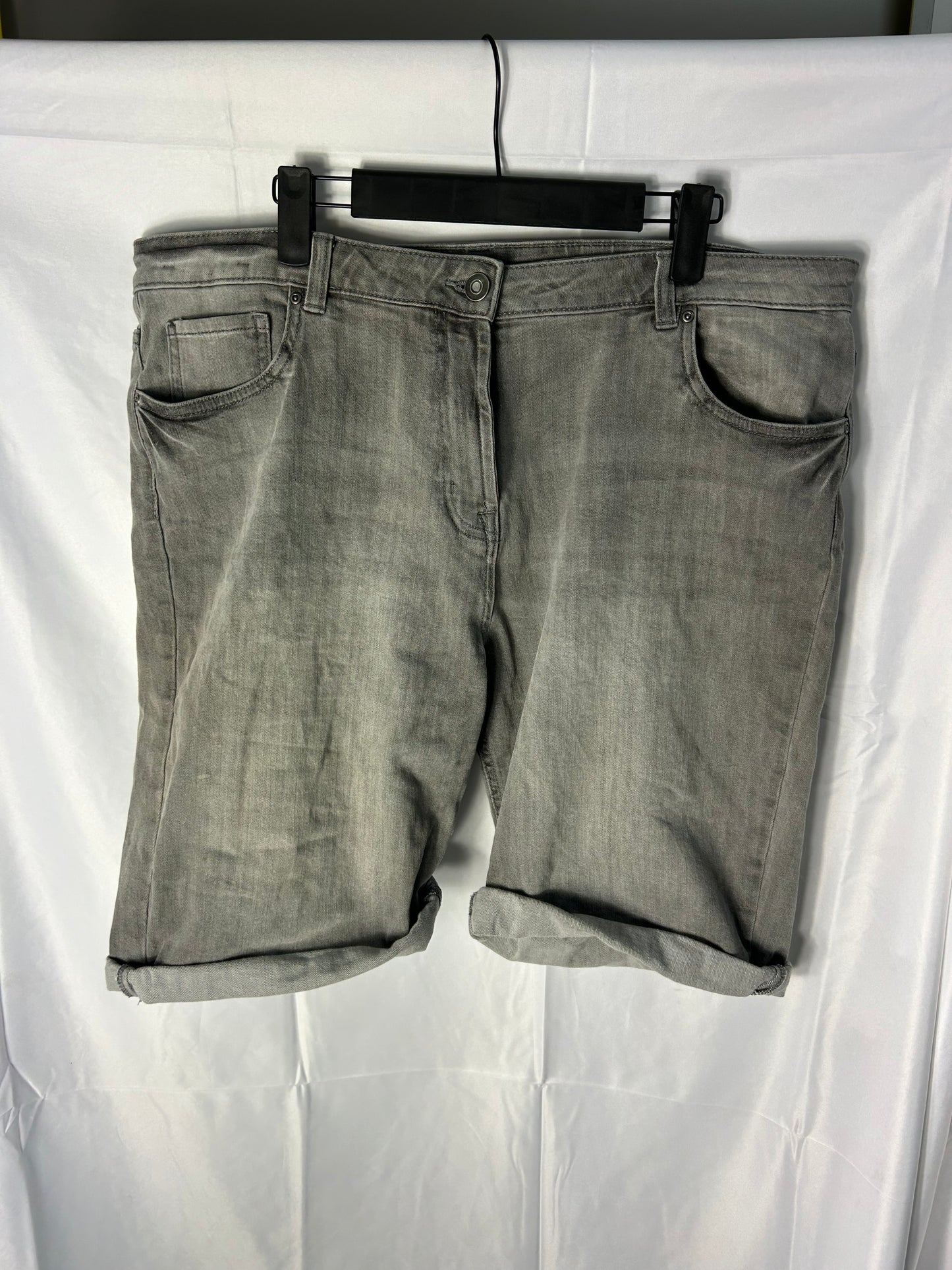 Ladies size 18 - Nutmeg grey denim shorts