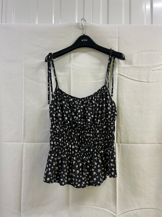 Ladies Size 16 - New Look - Black and White Ditsy Floral Top