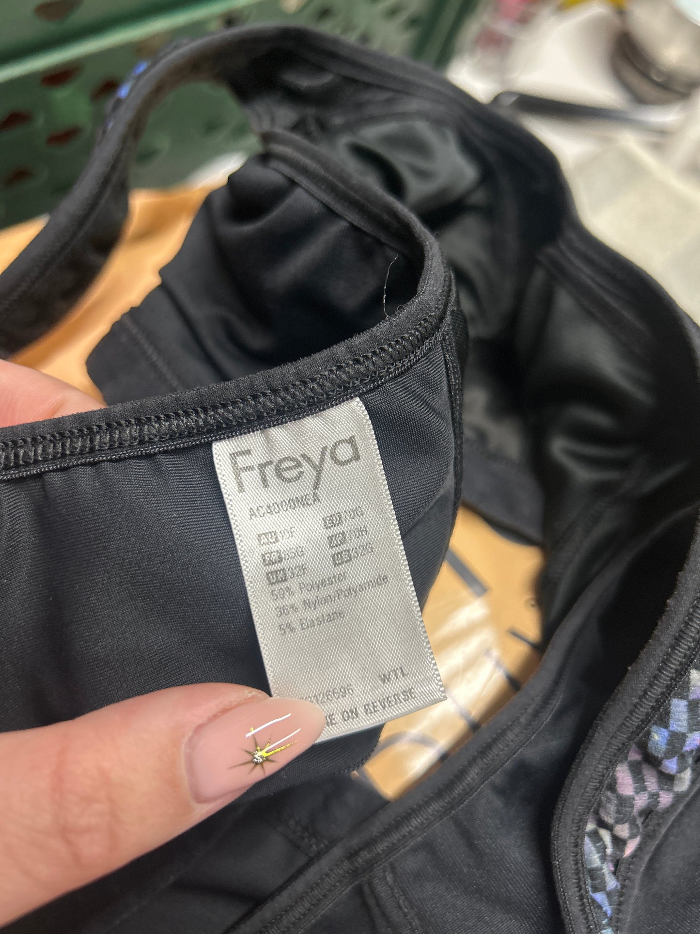 Sports Size 32F - Freya - Sports Bra - Black