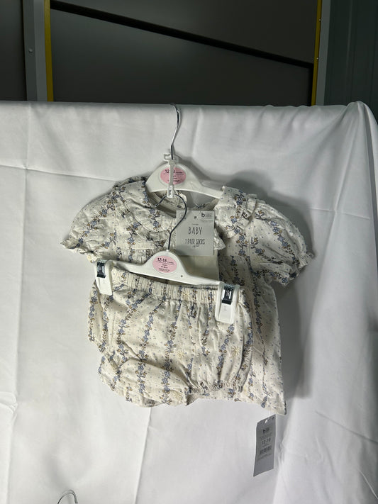 Kids 12-18 months - white daisy top and shorts and socks set George@Asda