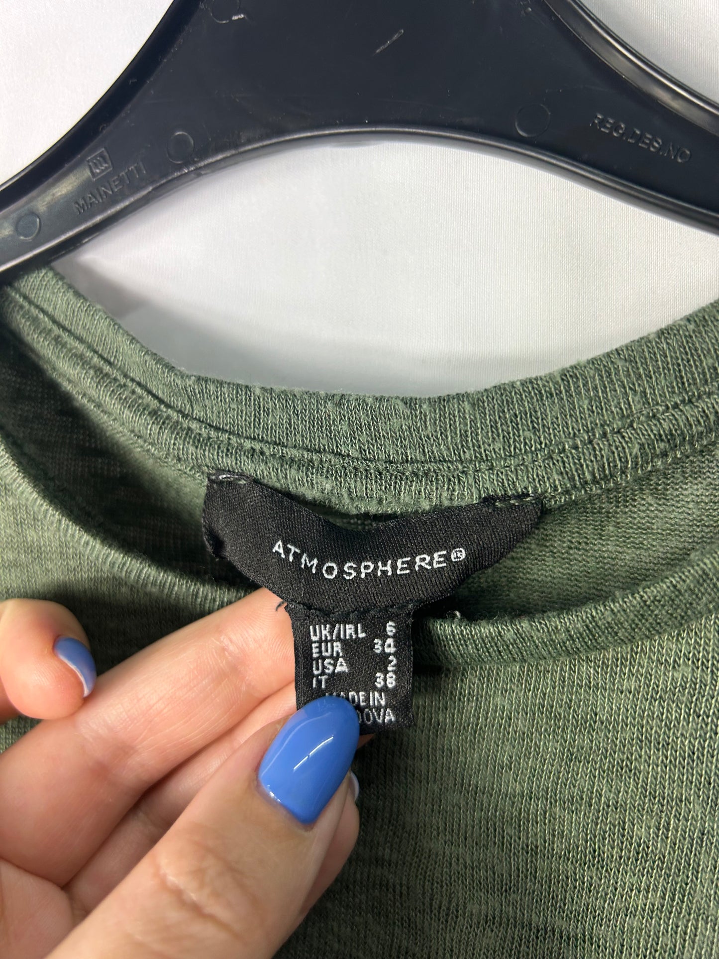 Ladies size 6 - Green long t-shirt