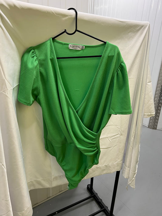 Ladies Size 20 Green Top