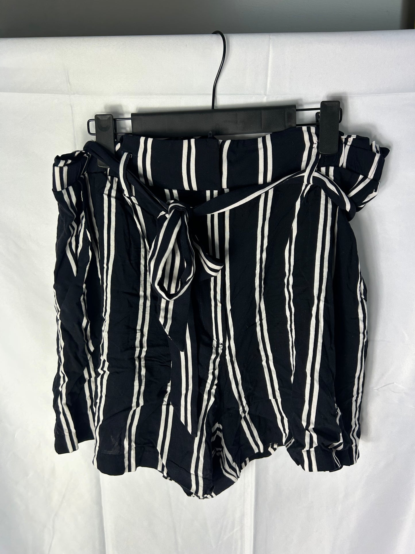 Ladies size 12 - H&M navy stripe shorts