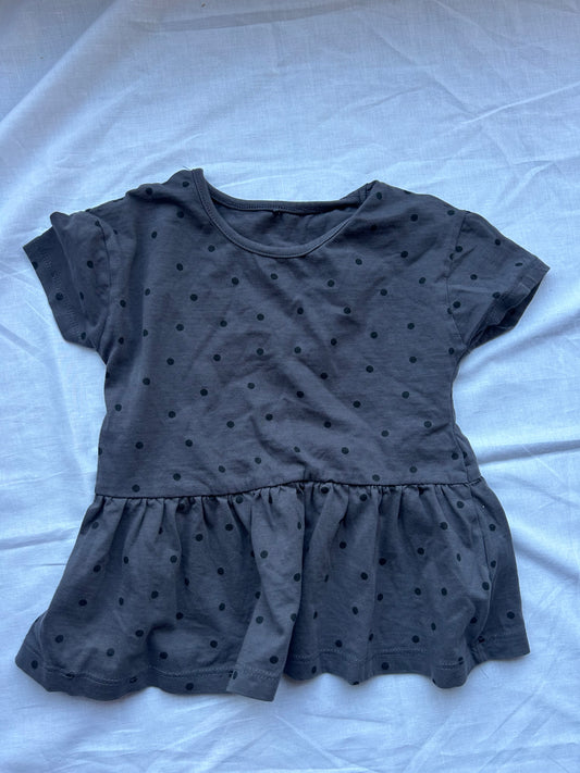 Kids Age 3-4 Grey polka dot top