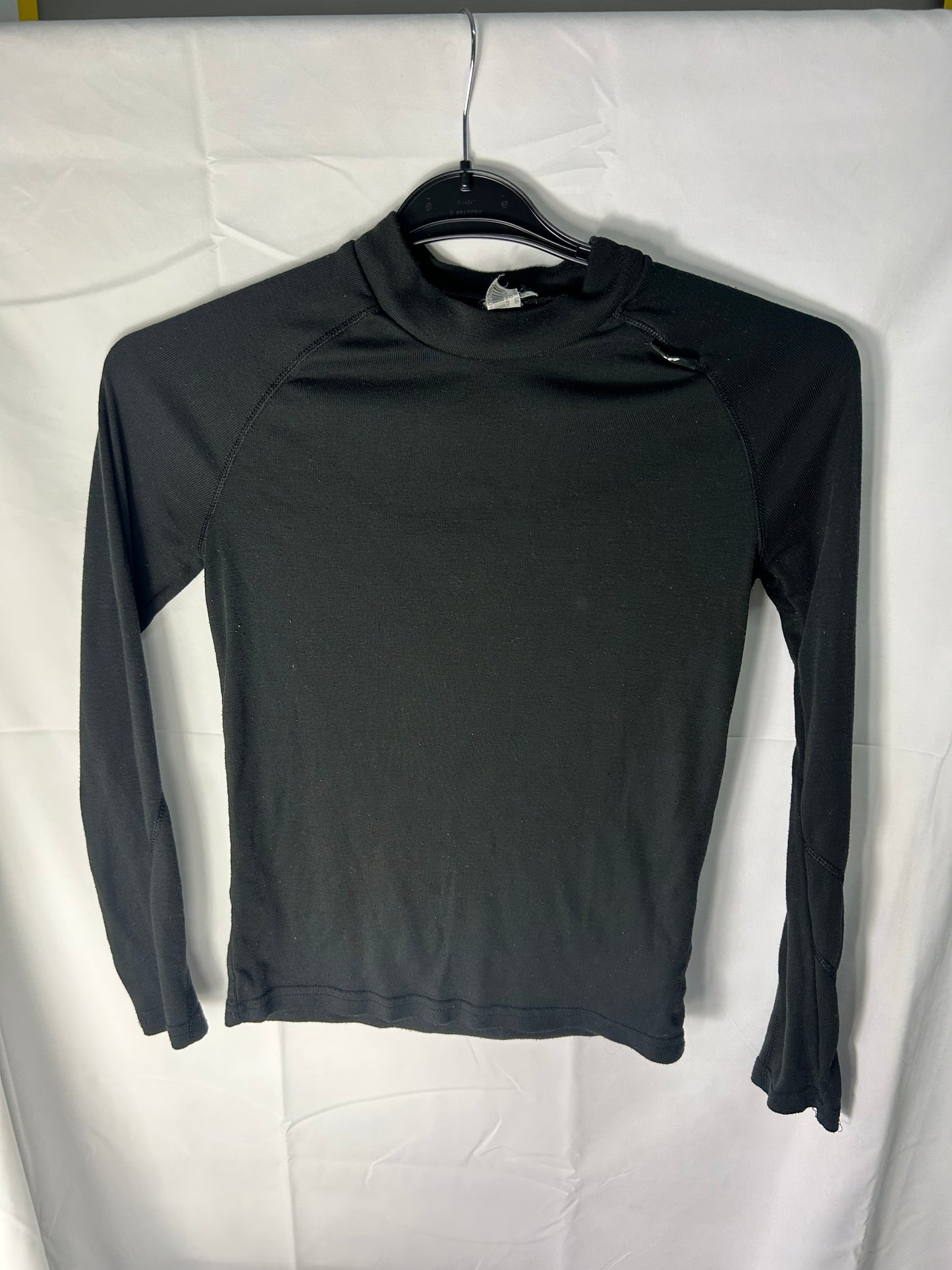 Age 14 - Decathlon long sleeve black top
