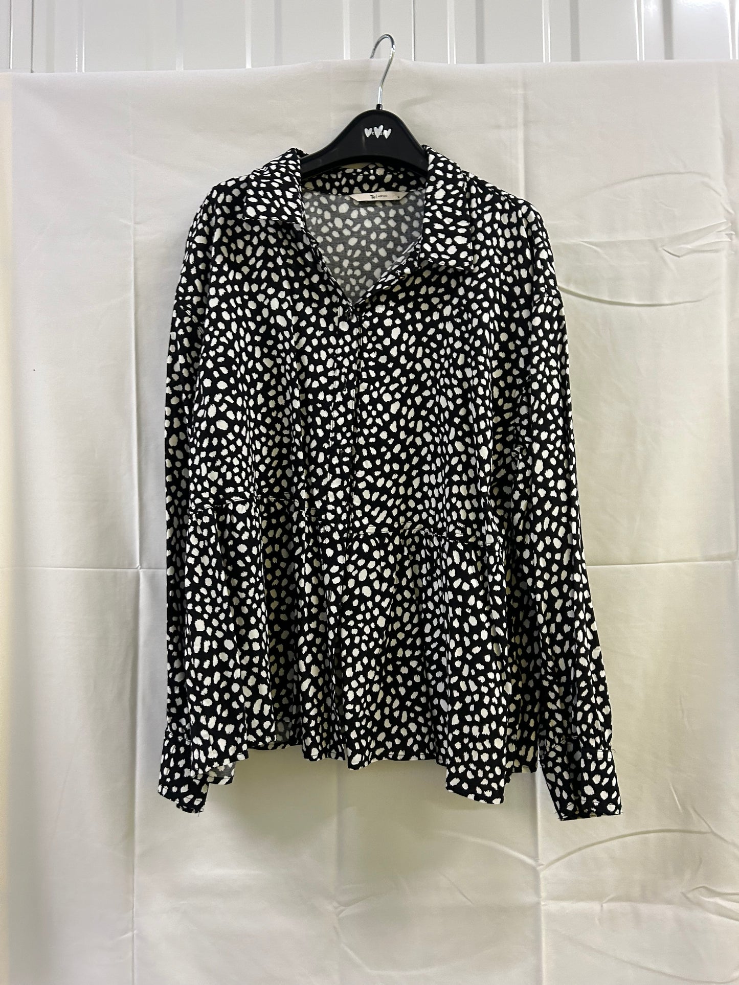 Ladies Size 18 TU Black and White Polka Dot Shirt