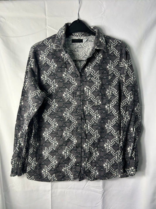 Ladies size XS - BDG Grey patterened shirt