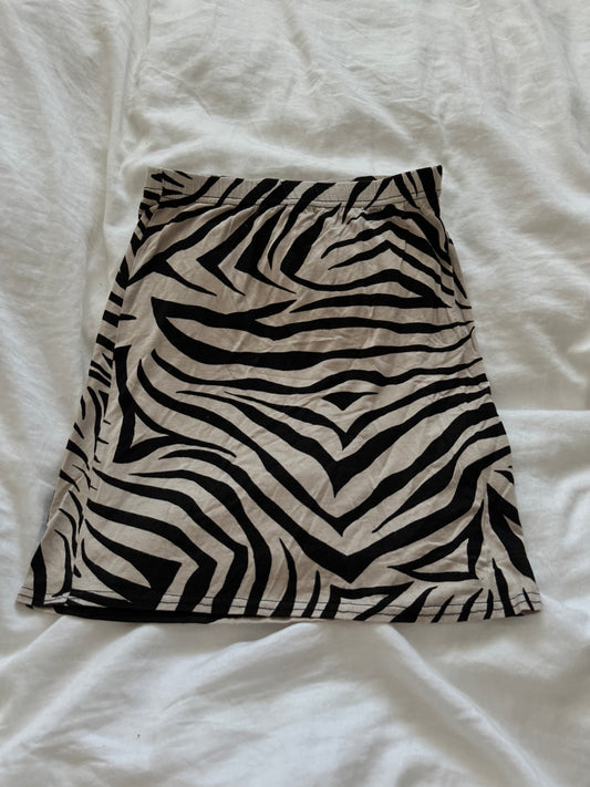 Ladies size 10 - PrettyLittleThing skirt animal zebra