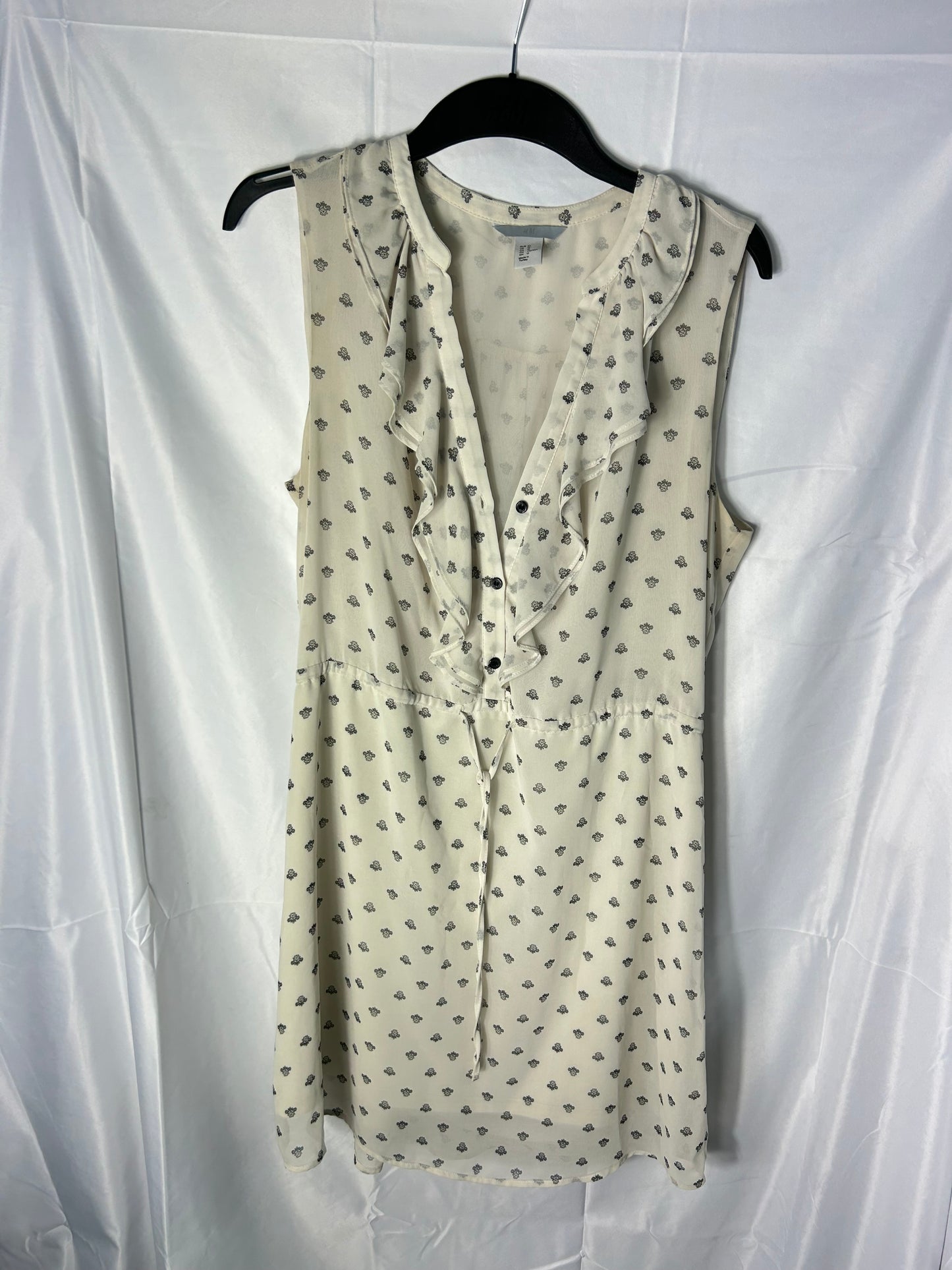 Ladies size 12 - H&M white patterned dress