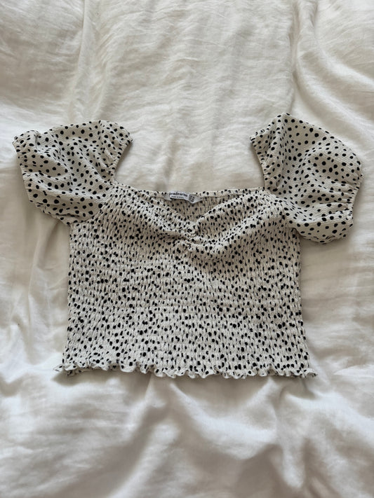 Ladies size medium - approx size 12 - Stradivarius - polka dot crop top - white with black spots