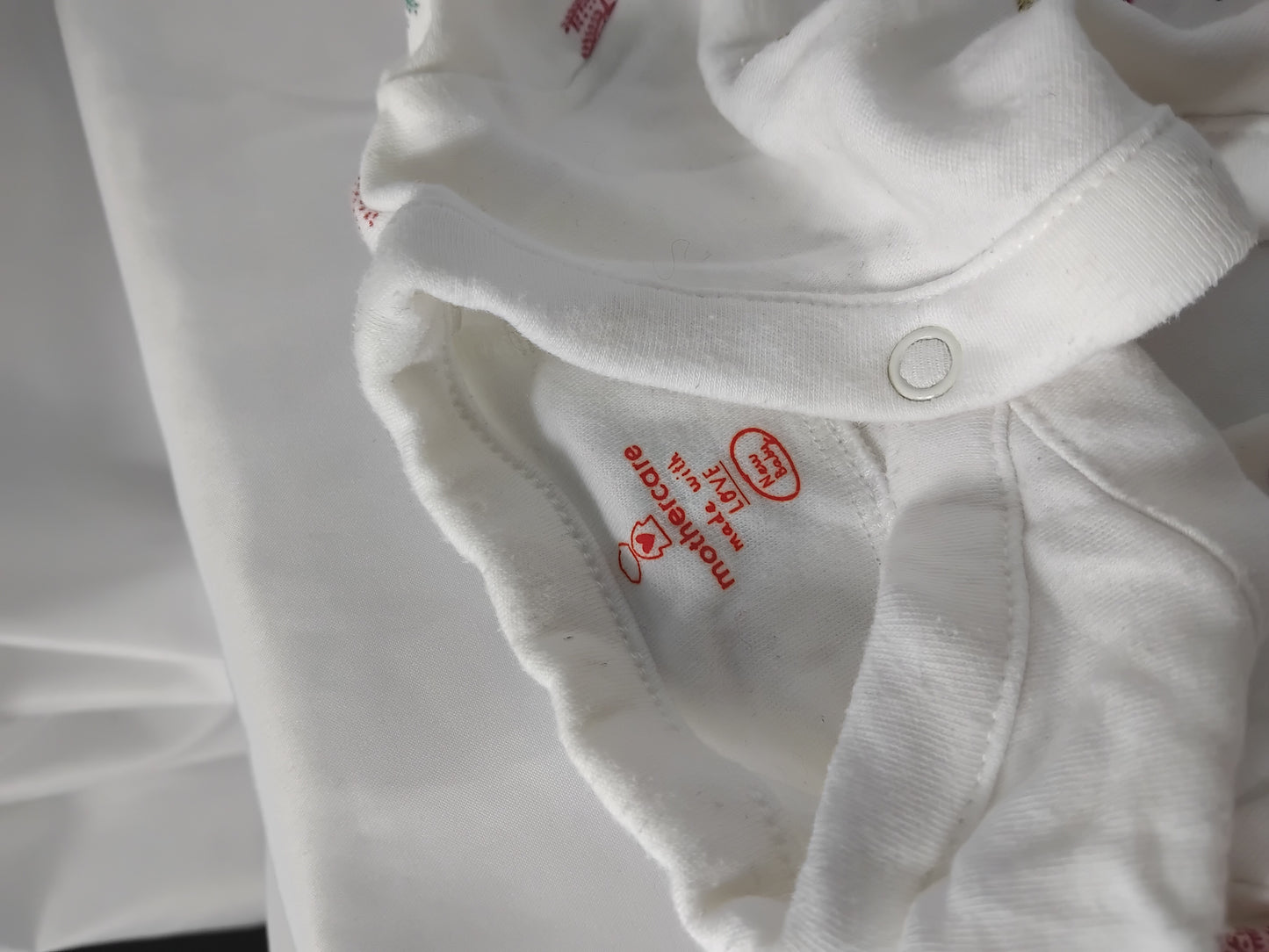 Babies (7.5lb / 3.4kg) Mothercare winter babygrow