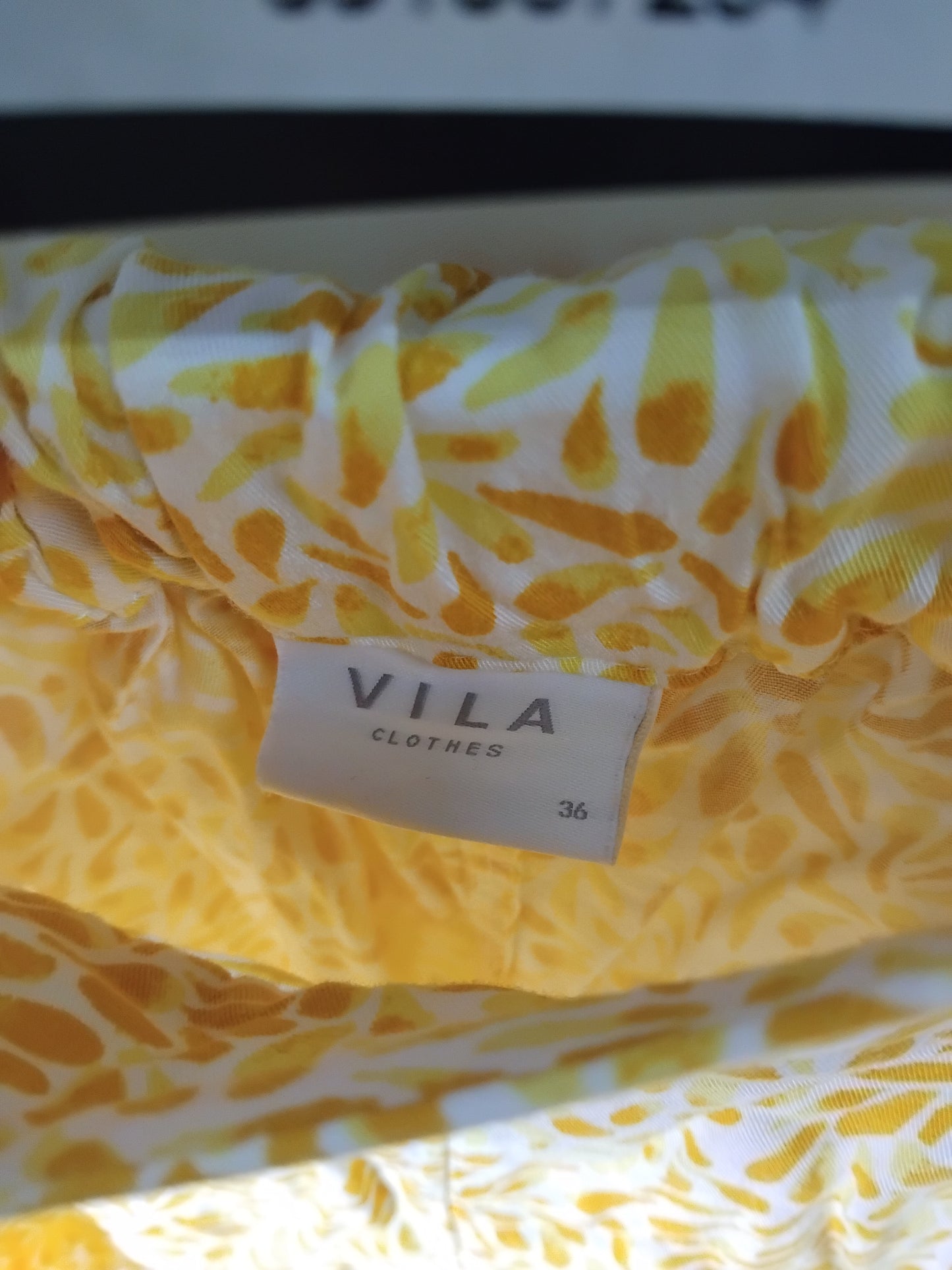 Ladies Shorts - Villa Yellow patterned shorts - Size 10