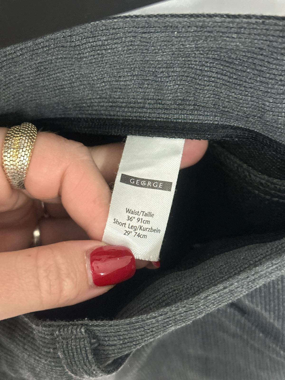 Men's GEORGE Trousers Black short - Size 36W 29L