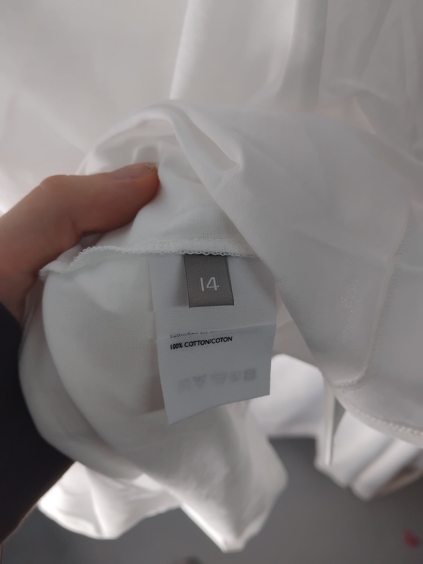 Ladies top white long-sleeved  - Size 14