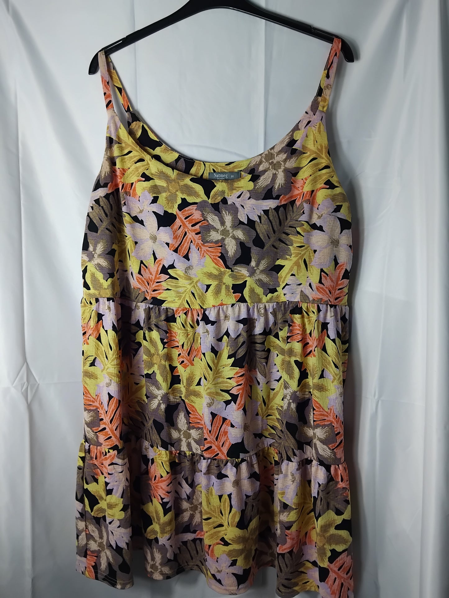 Nutmeg Ladies Short floral dress - Size 20