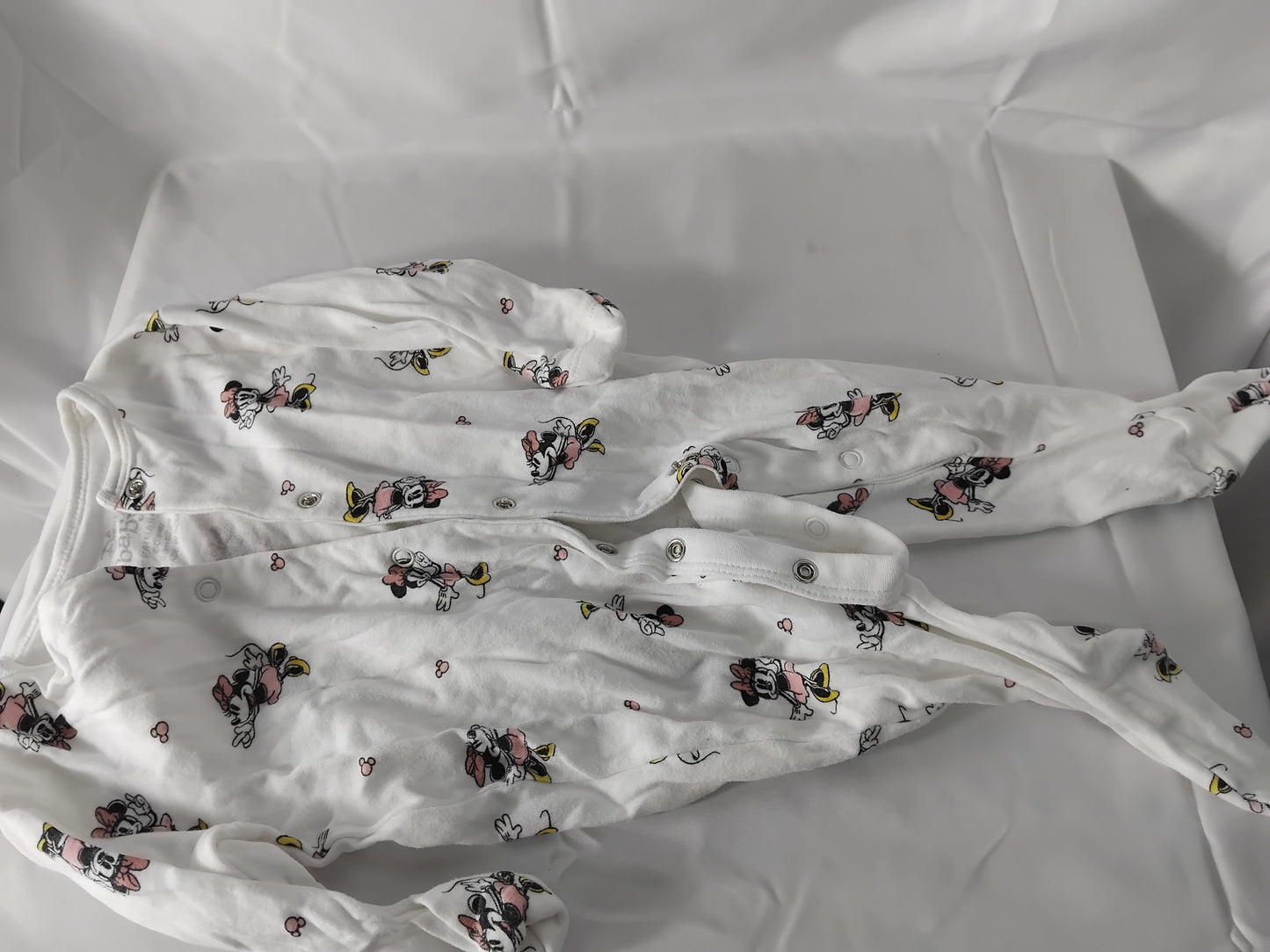 Babies 0-3 months Disney Minnie mouse babygrow