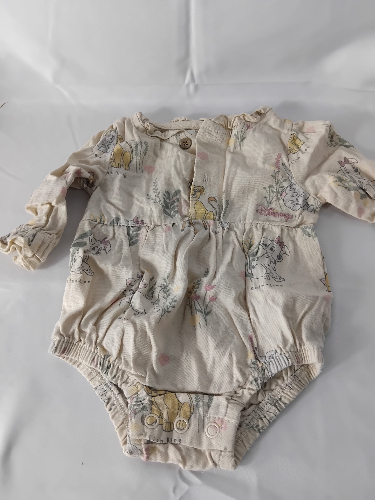 Babies 0-3 months Disney animals short sleeved babygrow