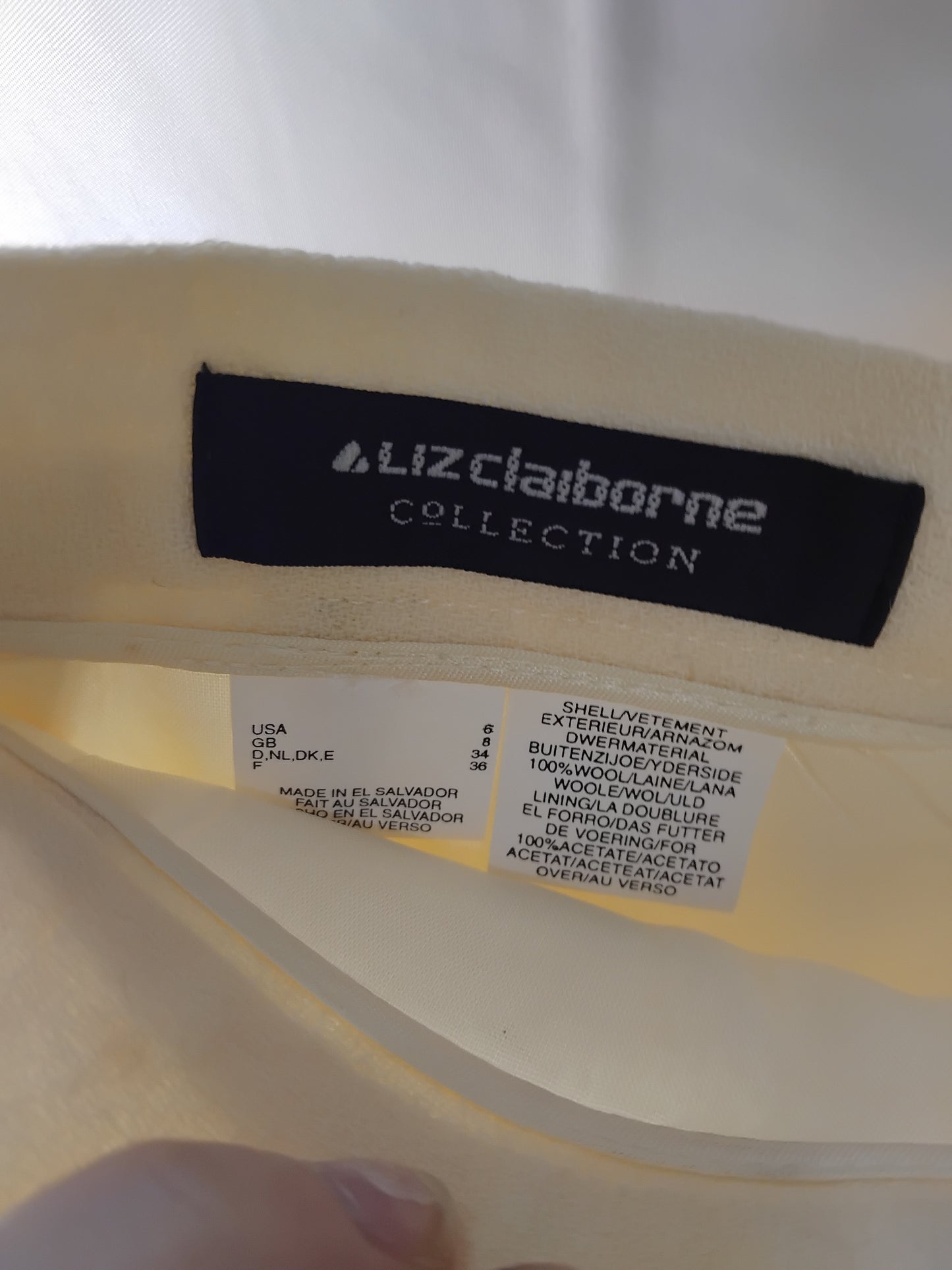 Ladies Liz Claibourne Cream Skirt - Size 8