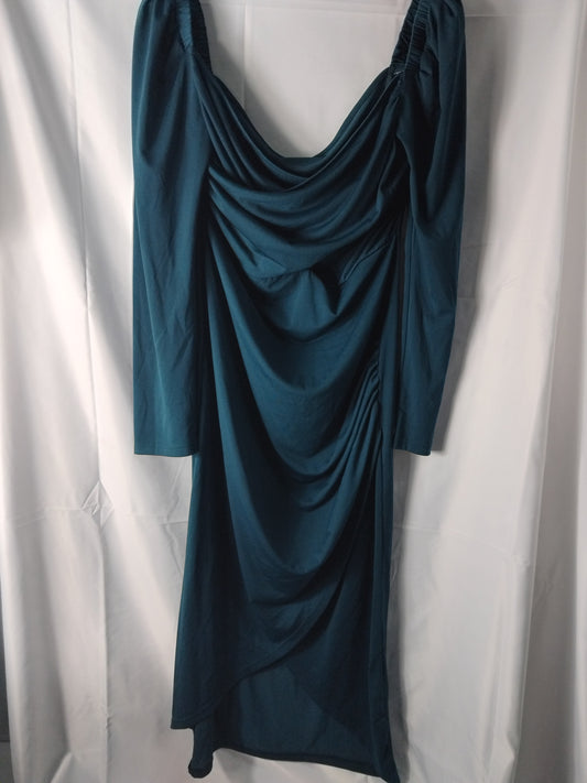 Ladies Shein Green formal dress - Size XL (16)