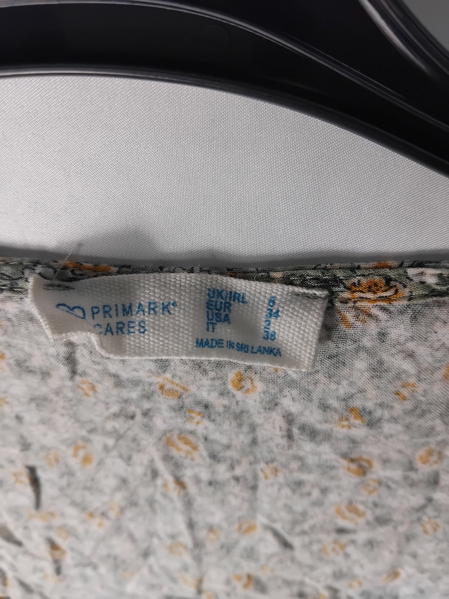 Ladies size 6 - Primark ladies short floral dress