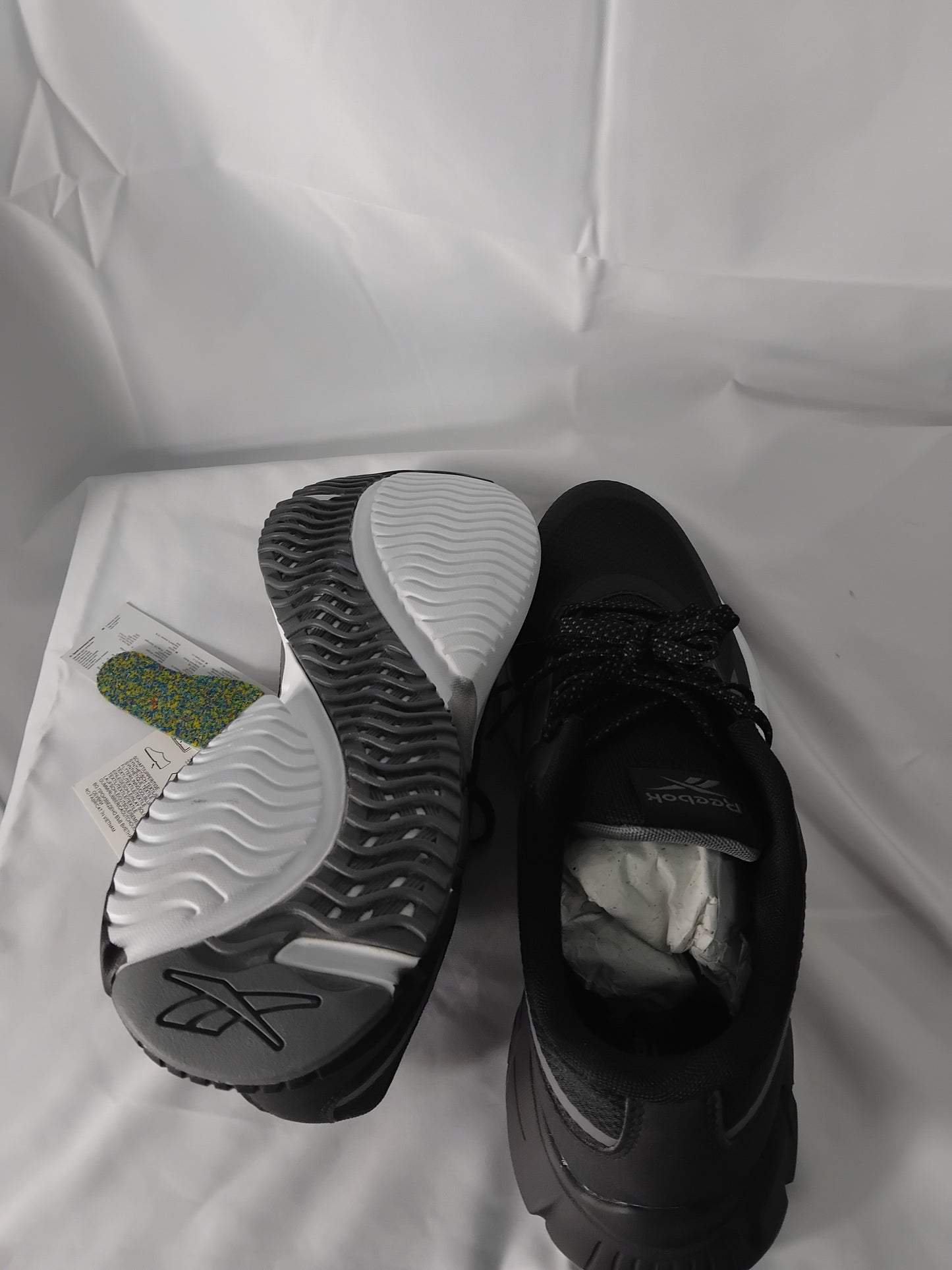 Men's Reebok black trainers - Size 8½ / 8.5