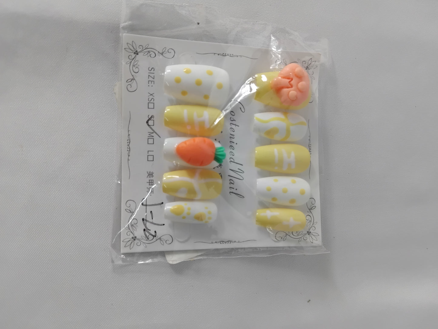 False nails - Mixed Designs - Size Small (teenager / young adult)