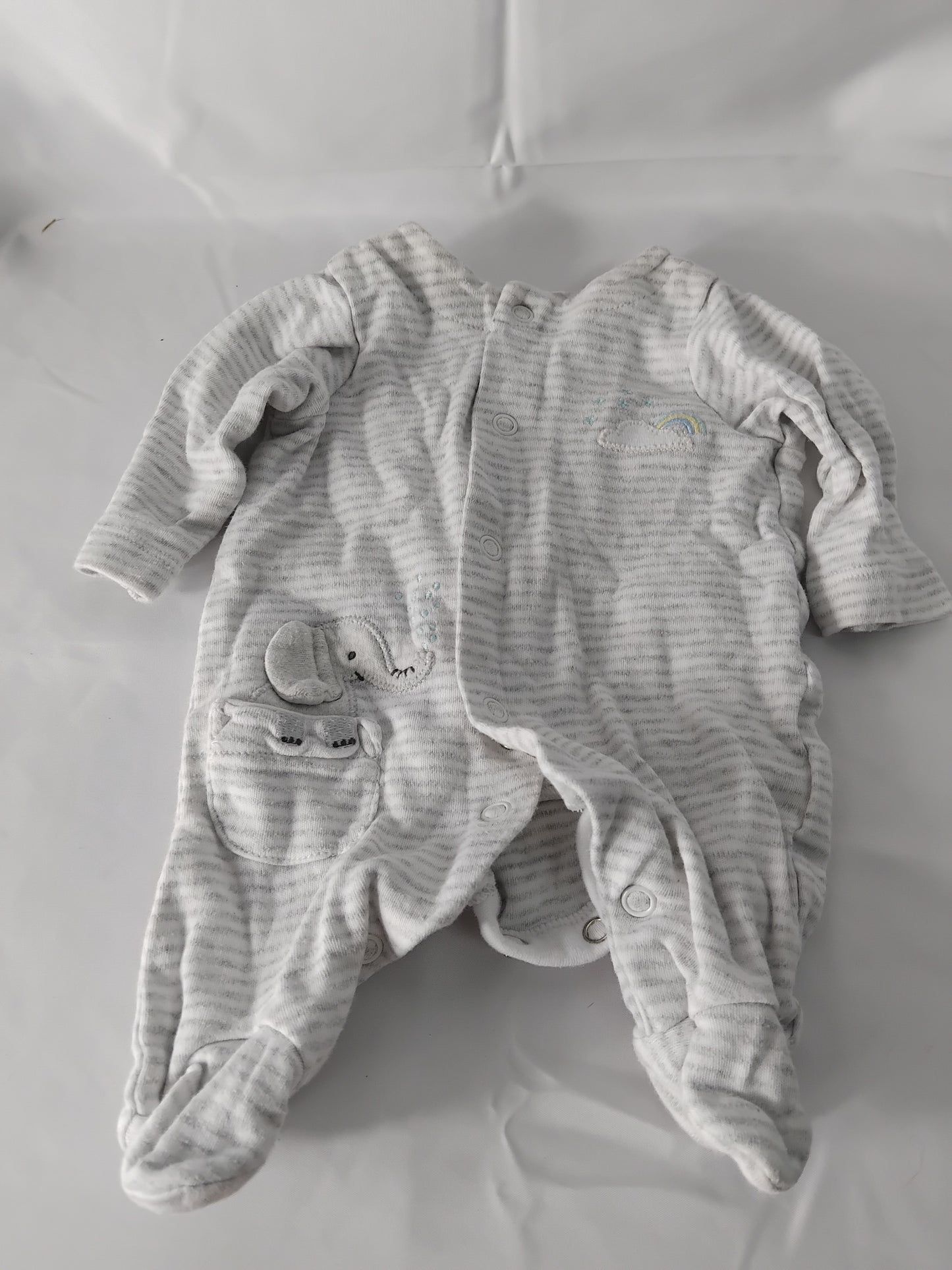 Babies (7lb / 3.1kg) John Lewis white striped elephant babygrow