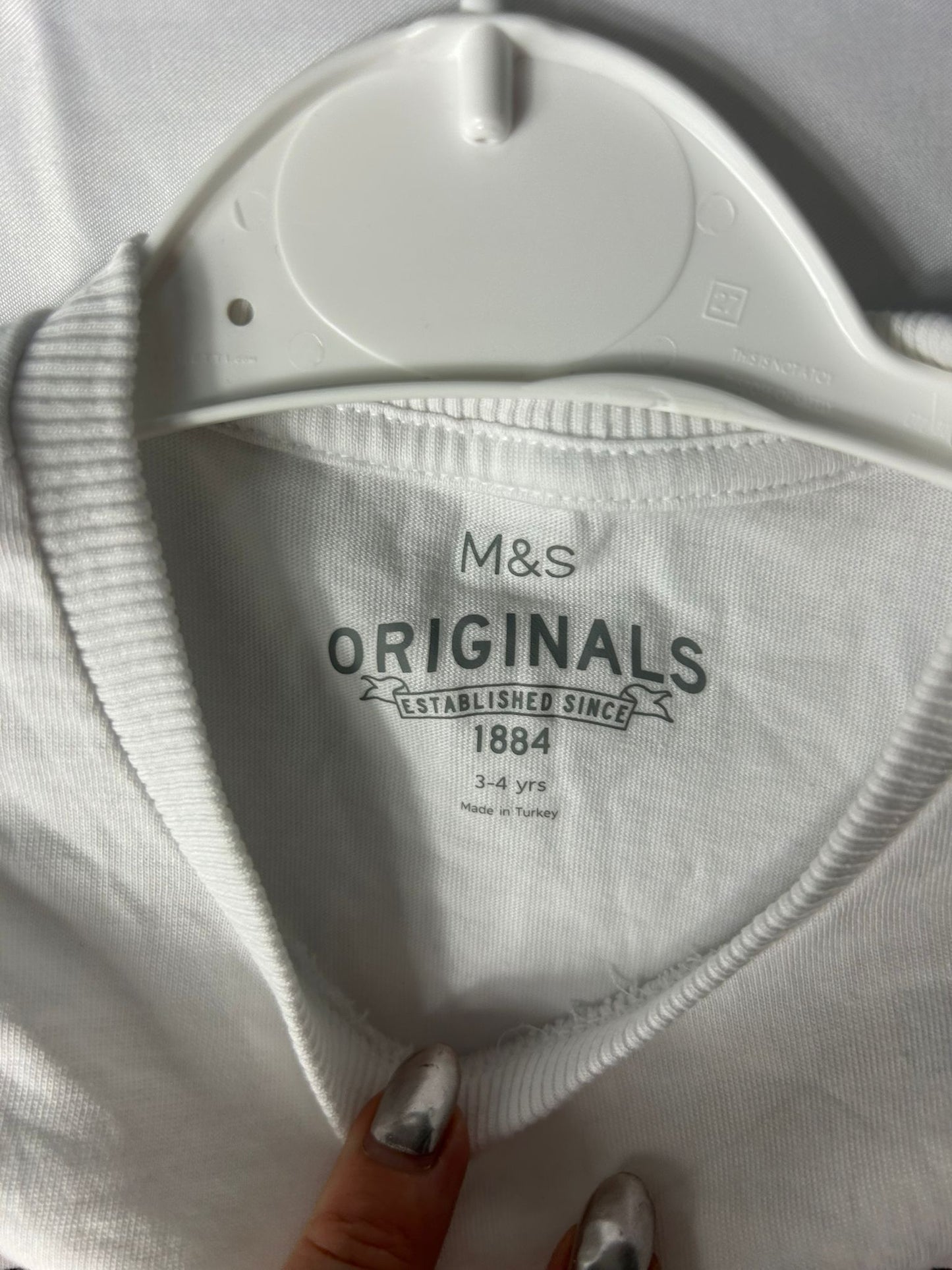 Kids M&S white England football top - Age 3-4 Years