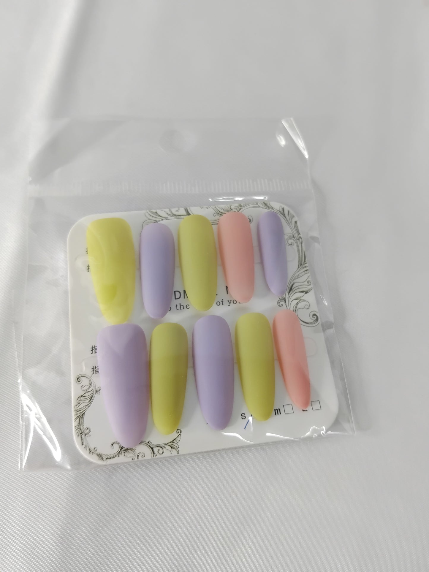 False nails - Mixed Designs - Size Small (teenager / young adult)