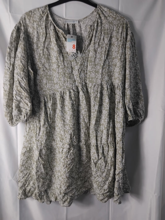 Ladies NEW Primark Green floral blouse - Size 8